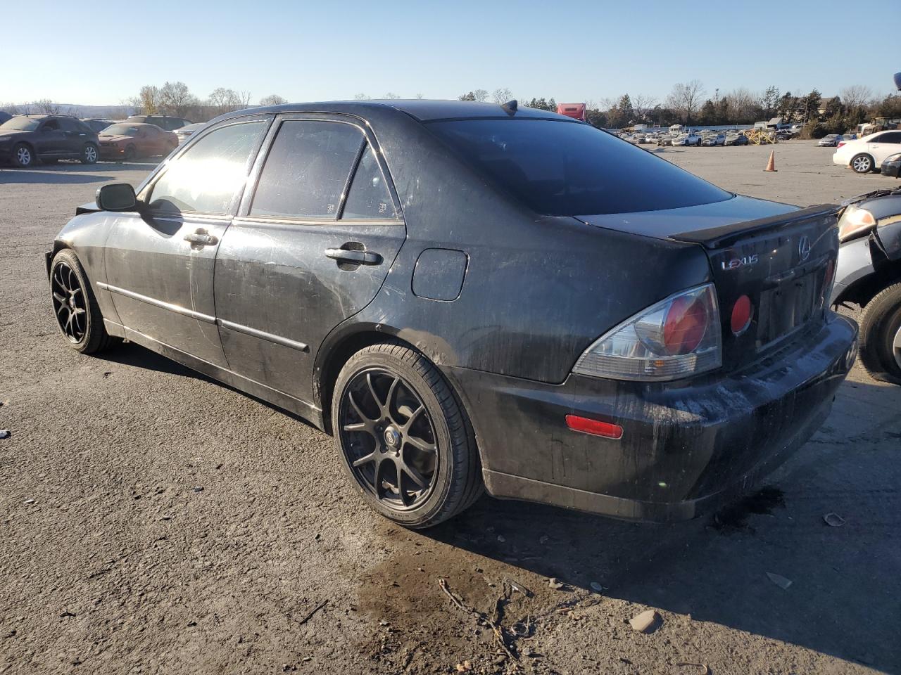 Изображение 2 2005 LEXUS IS 300 2005 с VIN JTHBD192150100735