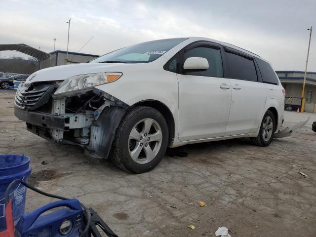 2011 TOYOTA SIENNA LE 2011 image