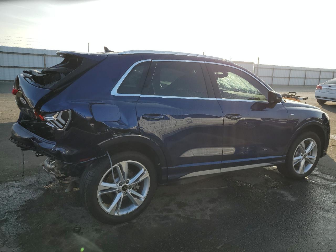 Obraz 3 z 2023 AUDI Q3 PREMIUM PLUS S LINE 45 2023 z VIN WA1EECF30P1019365