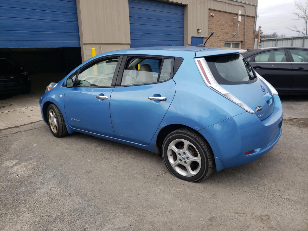 Изображение 2 2012 NISSAN LEAF SV 2012 с VIN JN1AZ0CP5CT023783