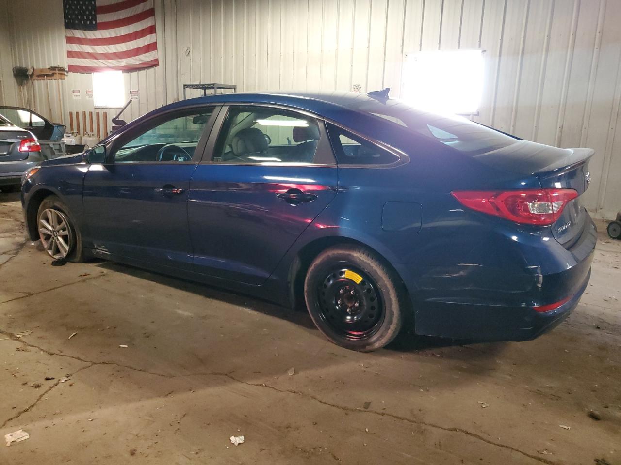 Image 2 of 2015 HYUNDAI SONATA SE 2015 with VIN 5NPE24AF8FH120568