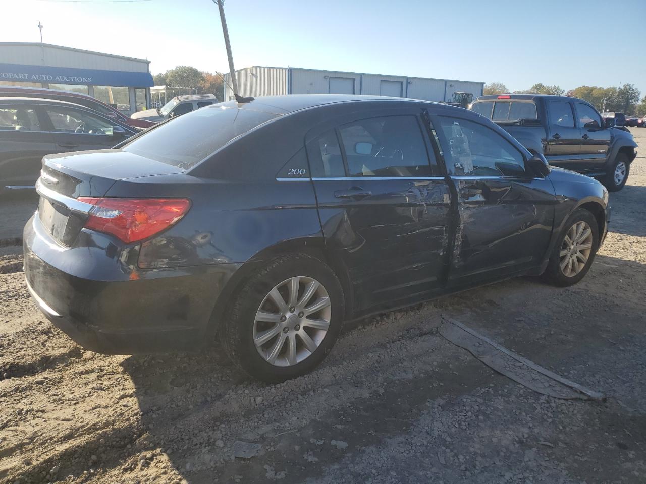 Obraz 3 z Chrysler 200 Touring 2012 z VIN 1C3CCBBG9CN124998