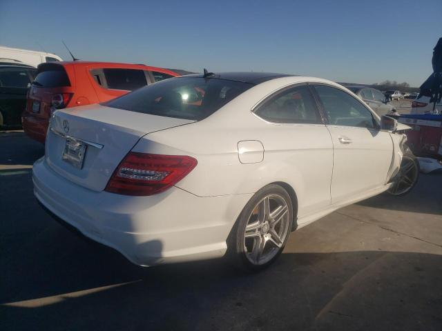 Image 3 of 2015 MERCEDES-BENZ C 250 2015 with VIN WDDGJ4HB3FG369580