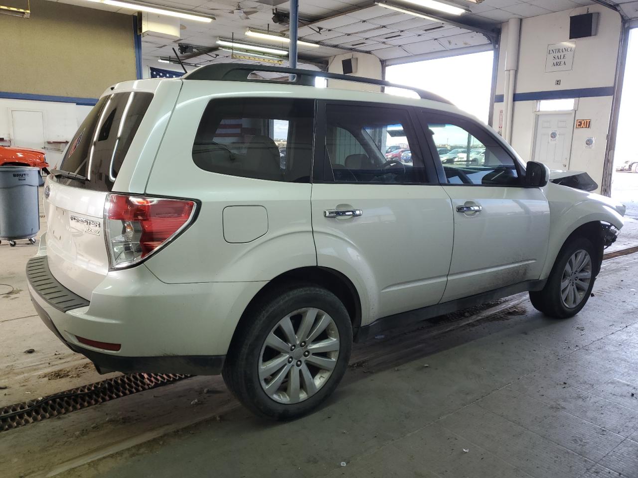 Obraz 3 z 2012 SUBARU FORESTER LIMITED 2012 z VIN JF2SHAECXCH465824