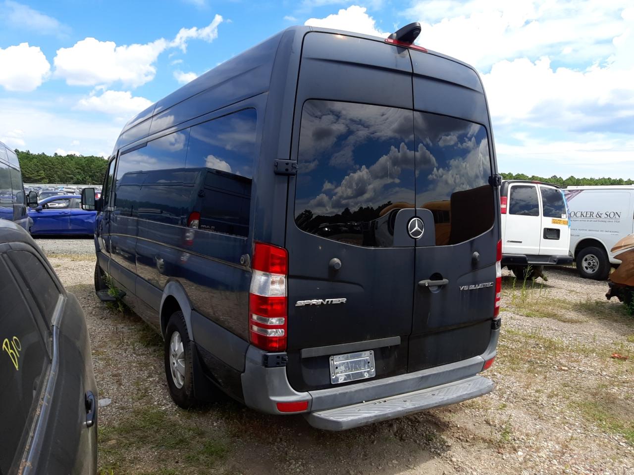 Image 3 of 2015 MERCEDES-BENZ SPRINTER 2500 2015 with VIN WDZPE8CC0F5974500