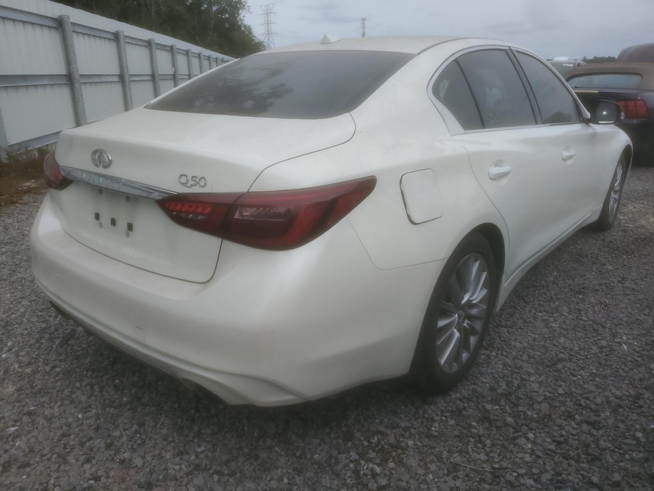 Image 3 of 2018 INFINITI Q50 LUXE 2018 with VIN JN1EV7AP8JM350534