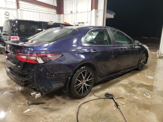 Obraz 3 z 2021 TOYOTA CAMRY SE 2021 z VIN 4T1G11AKXMU465803