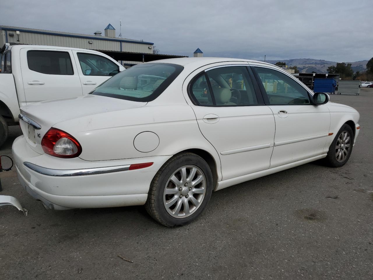 Obraz 3 z 2002 JAGUAR X-TYPE 2.5 2002 z VIN SAJEA51D92XC04165