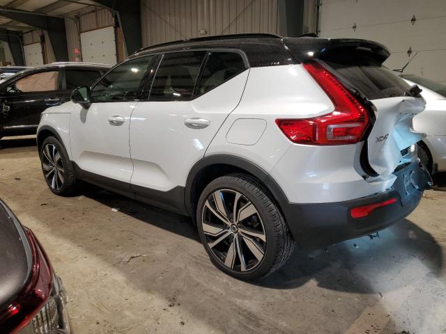 Image 2 of 2022 VOLVO XC40 P8 RECHARGE PLUS 2022 with VIN YV4ED3UR2N2703368