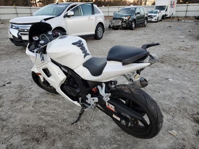 Obraz 3 z 2015 HYOSUNG GT250 R 2015 z VIN KM4MJ6278F1700649