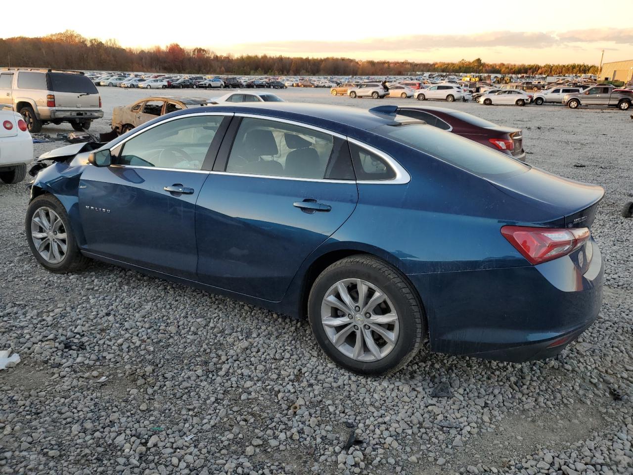 Image 2 of 2019 CHEVROLET MALIBU LT 2019 with VIN 1G1ZD5ST0KF177947
