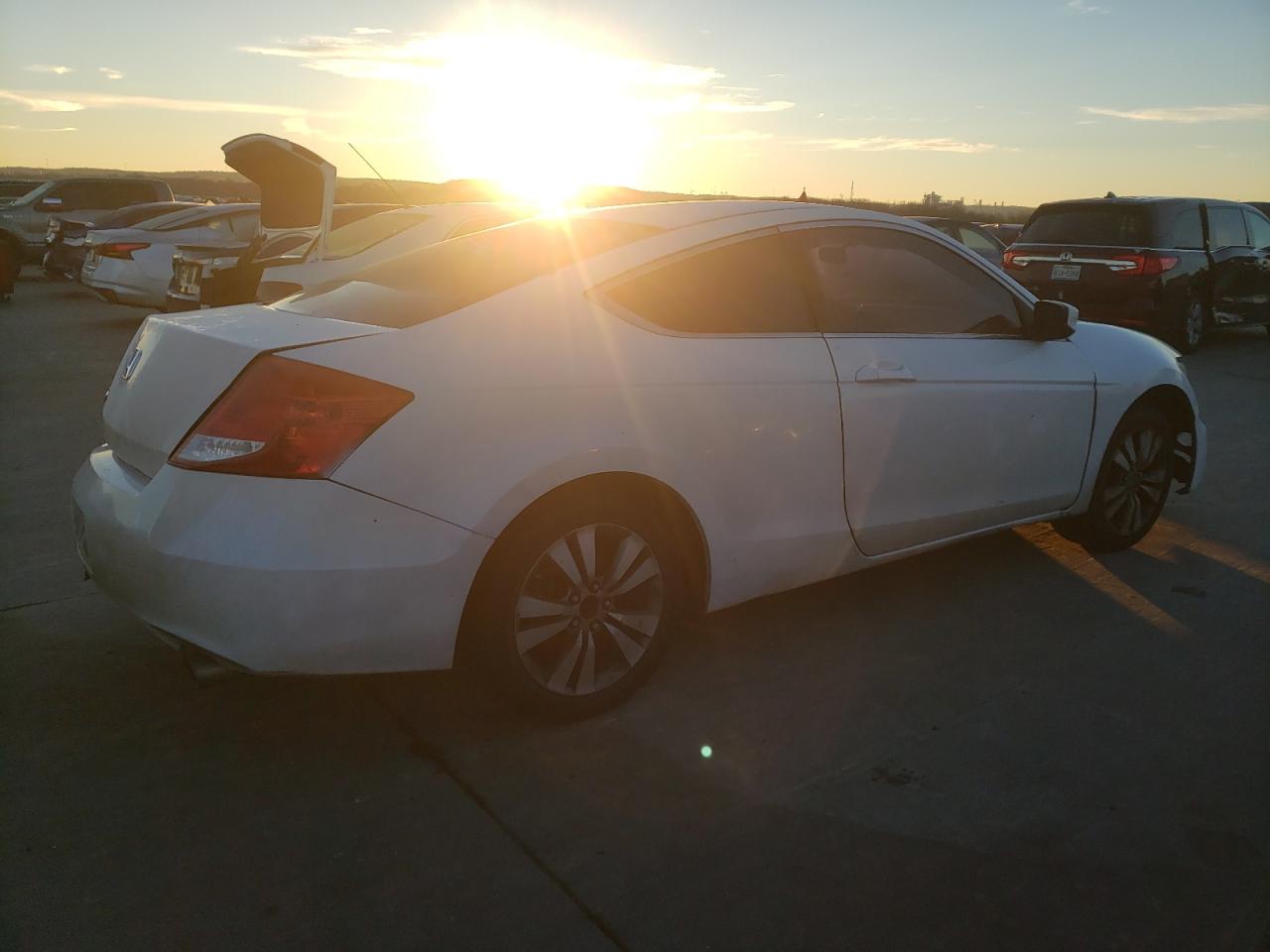 Obraz 3 z 2011 HONDA ACCORD LX-S 2011 z VIN 1HGCS1B37BA009832