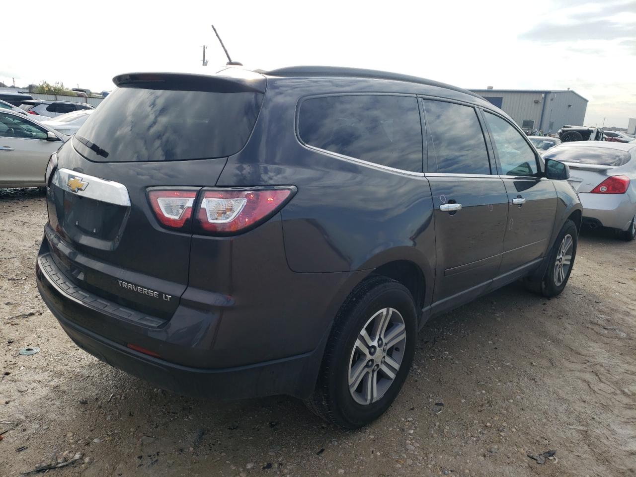 Obraz 3 z 2015 CHEVROLET TRAVERSE LT 2015 z VIN 1GNKRGKDXFJ270550