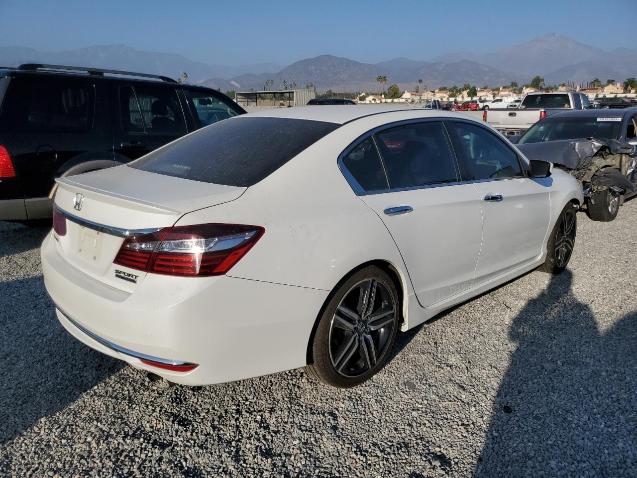 Изображение 3 2017 HONDA ACCORD SPORT SPECIAL EDITION 2017 с VIN 1HGCR2F11HA088482