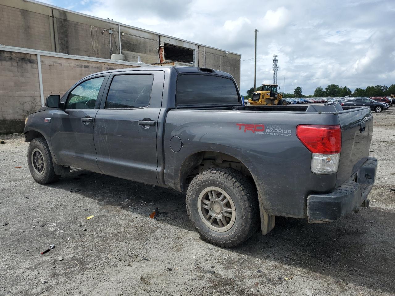 Obraz 2 z 2013 TOYOTA TUNDRA CREWMAX SR5 2013 z VIN 5TFDY5F14DX319583