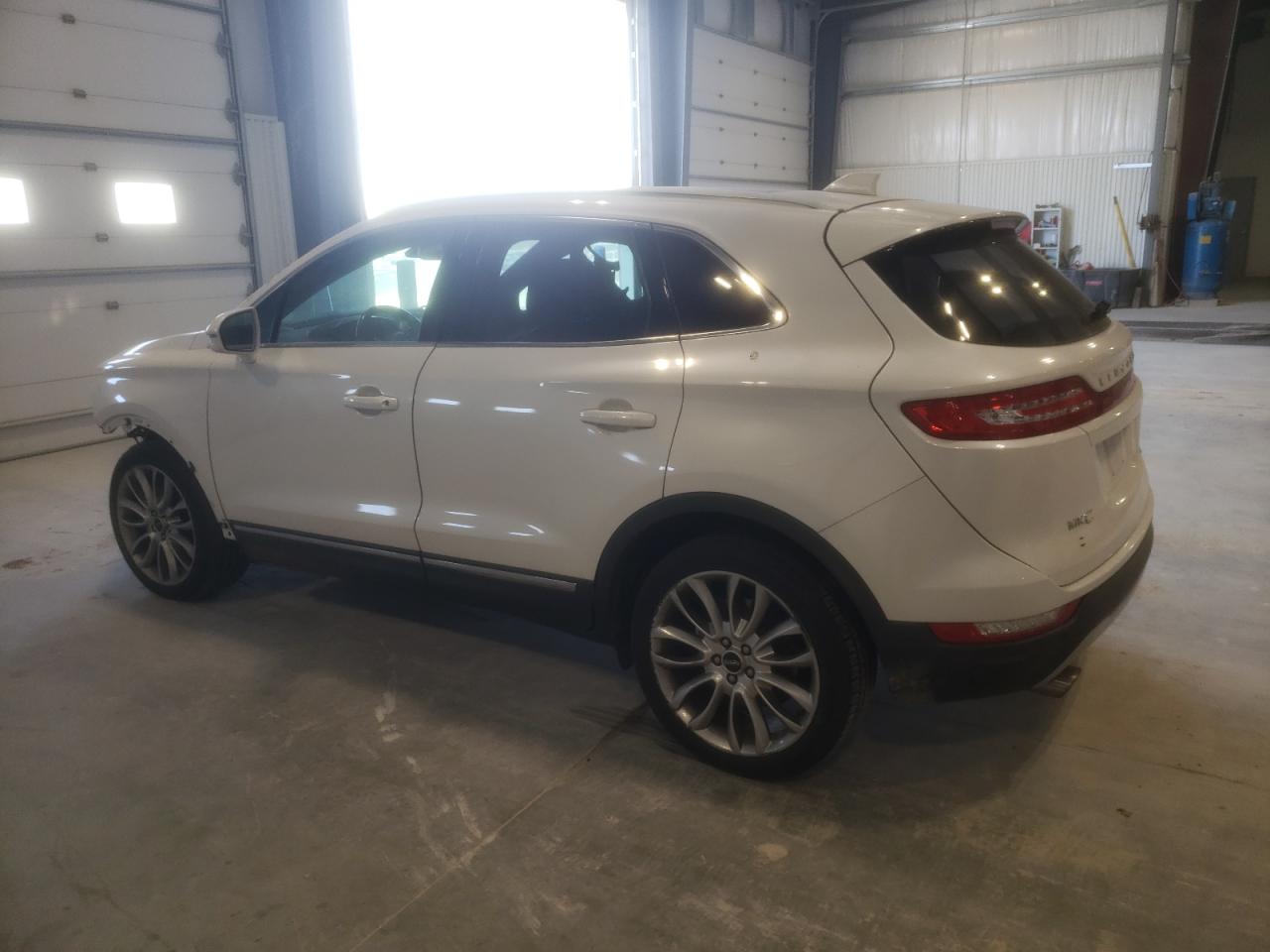 Изображение 2 Lincoln Mkc Reserve 2016 с VIN 5LMCJ3C90GUJ21080
