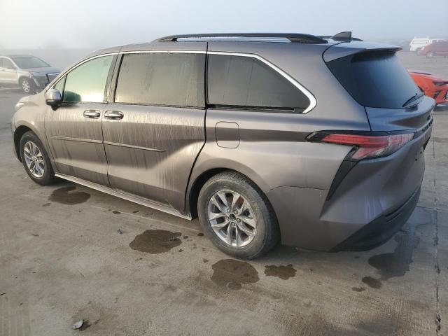 Изображение 2 2022 TOYOTA SIENNA XLE 2022 с VIN 5TDYRKEC8NS114940