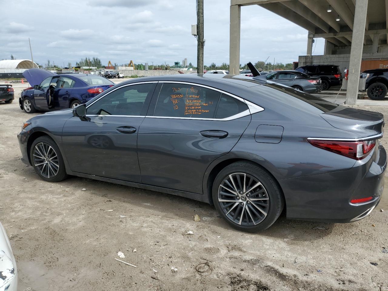 Изображение 2 2022 LEXUS ES 350 BASE 2022 с VIN 58ADZ1B18NU125867