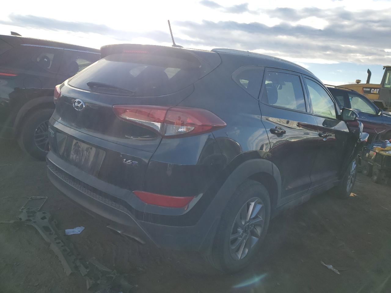 Obraz 3 z 2016 HYUNDAI TUCSON LIMITED 2016 z VIN KM8J3CA26GU129338