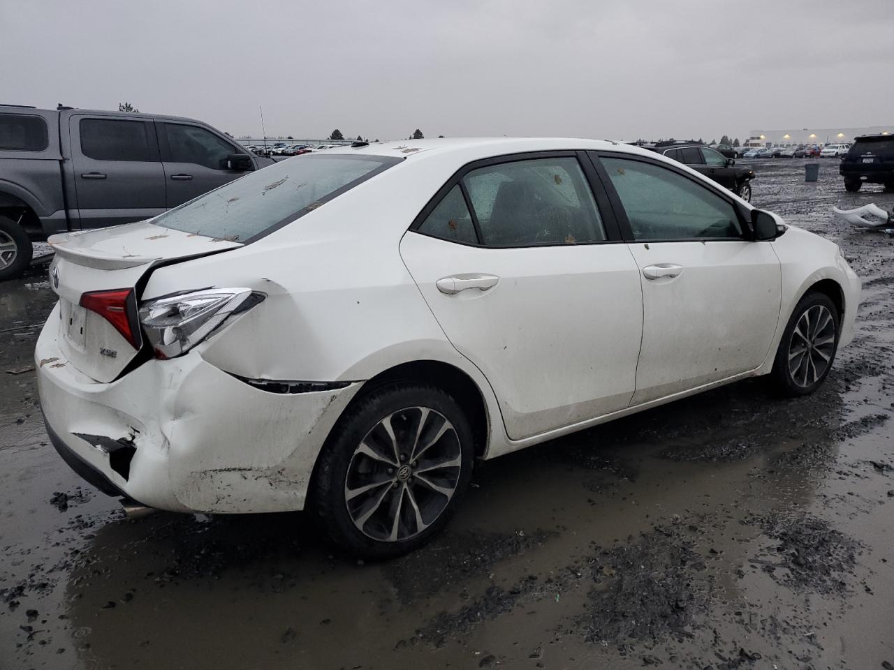 Obraz 3 z 2017 TOYOTA COROLLA L 2017 z VIN 5YFBURHE9HP717614