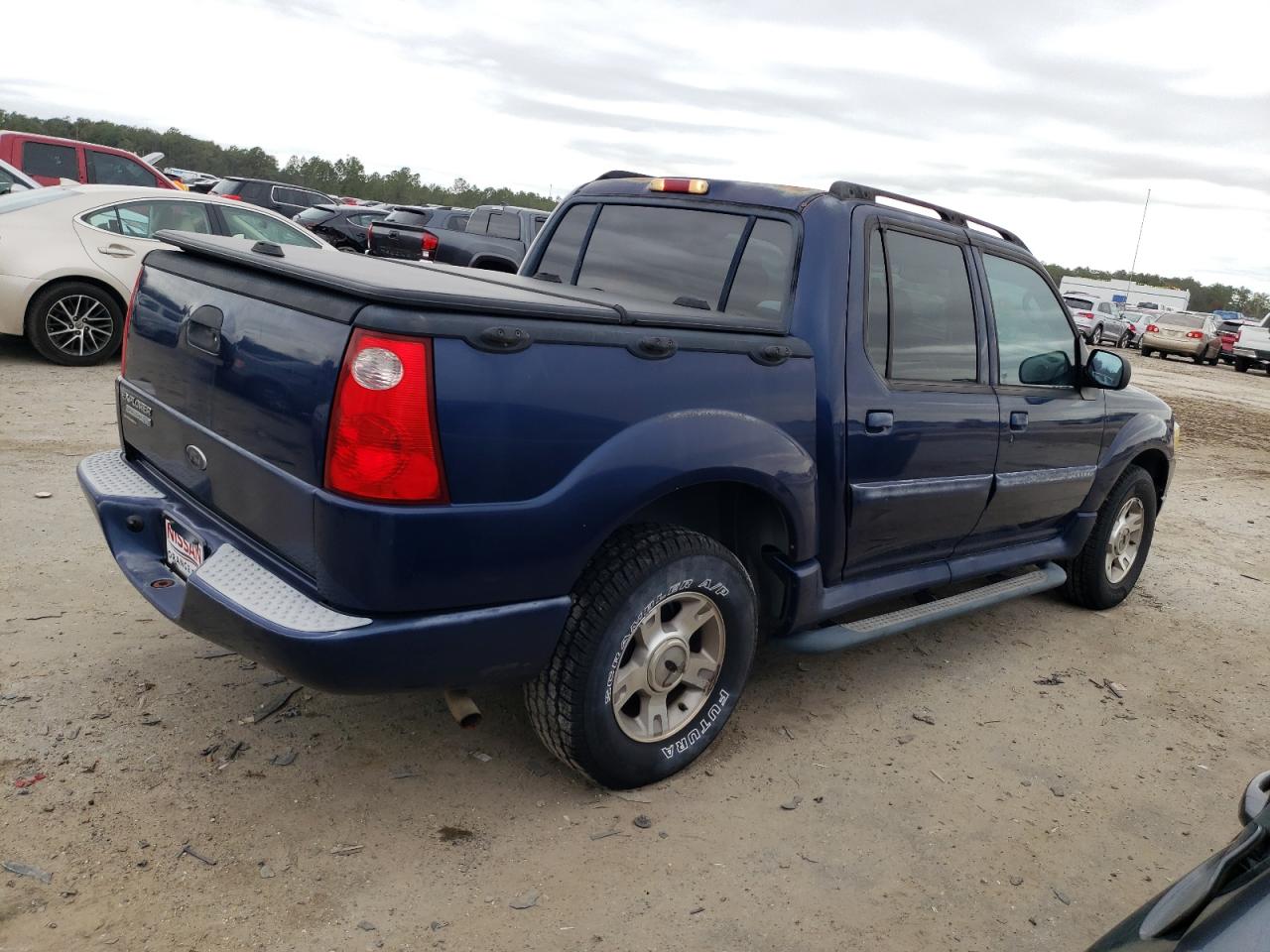 Image 3 of 2004 FORD EXPLORER SPORT TRAC  2004 with VIN 1FMZU67K04UA70288