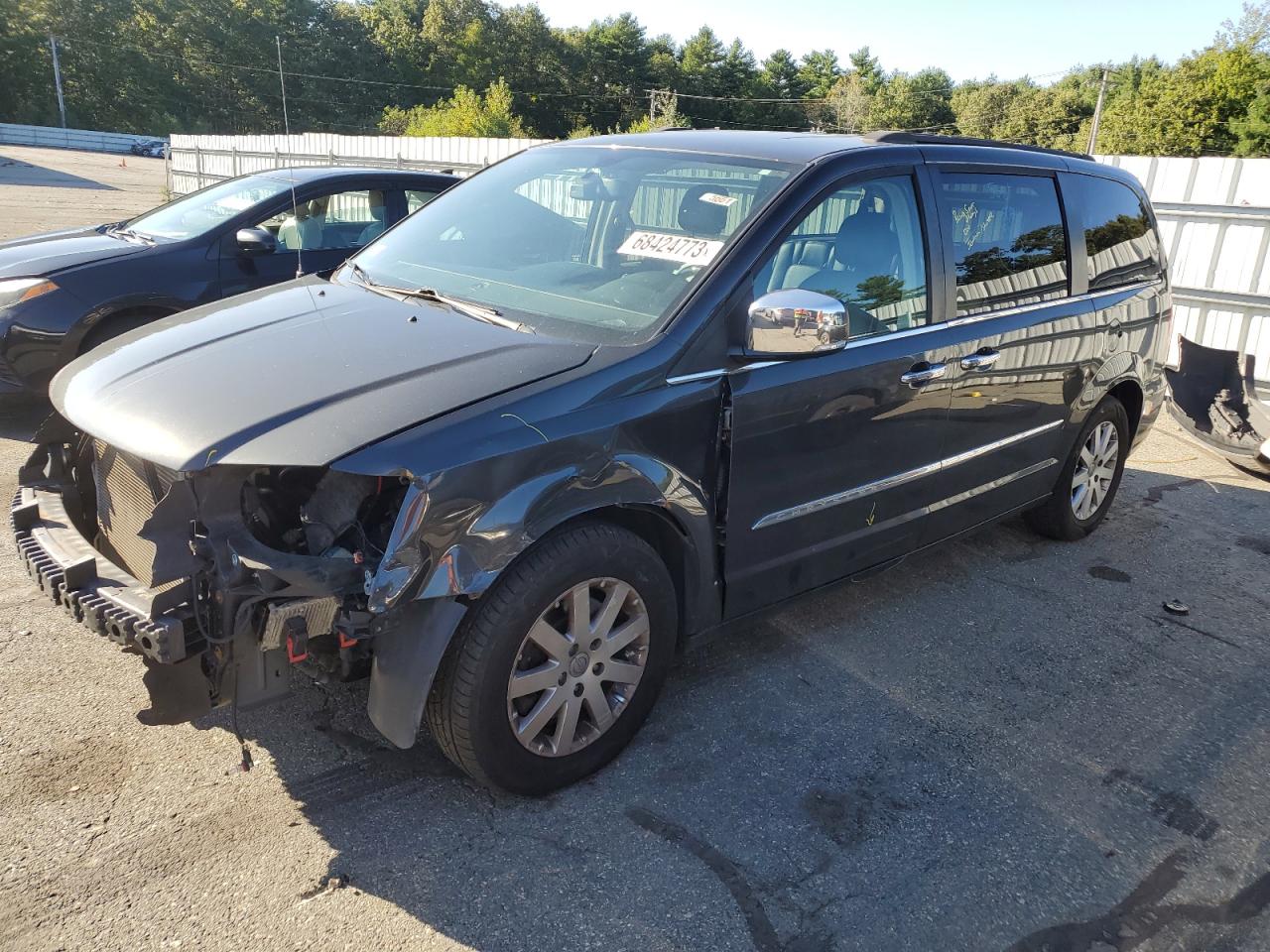 2012 CHRYSLER TOWN & COUNTRY TOURING L 2012 image