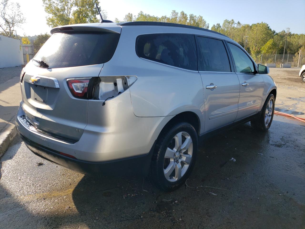 Image 3 of 2017 CHEVROLET TRAVERSE LT 2017 with VIN 1GNKRGKD3HJ228658