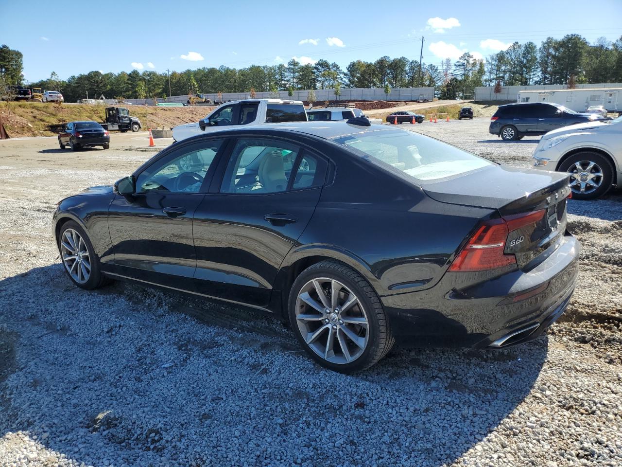Изображение 2 Volvo S60 T5 R-Design 2021 с VIN 7JR102FZ7MG108538