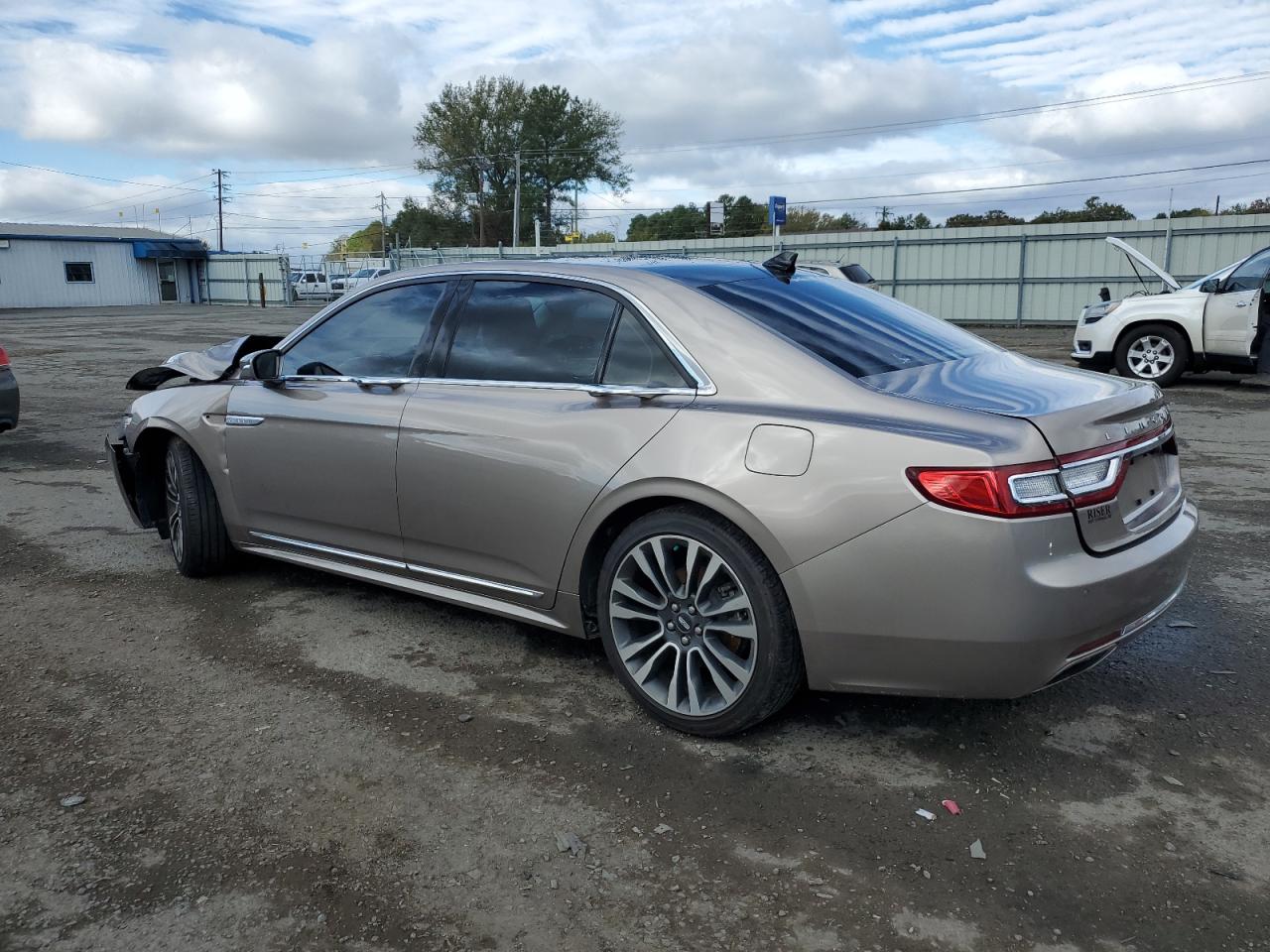 Изображение 2 2019 LINCOLN CONTINENTAL SELECT 2019 с VIN 1LN6L9SK8K5609407