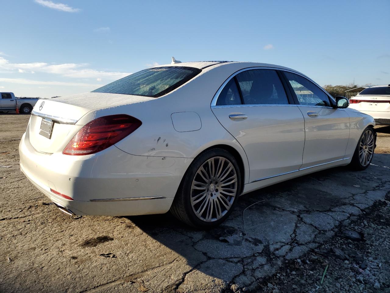 Image 3 of 2016 MERCEDES-BENZ S 550 2016 with VIN WDDUG8CB4GA224035