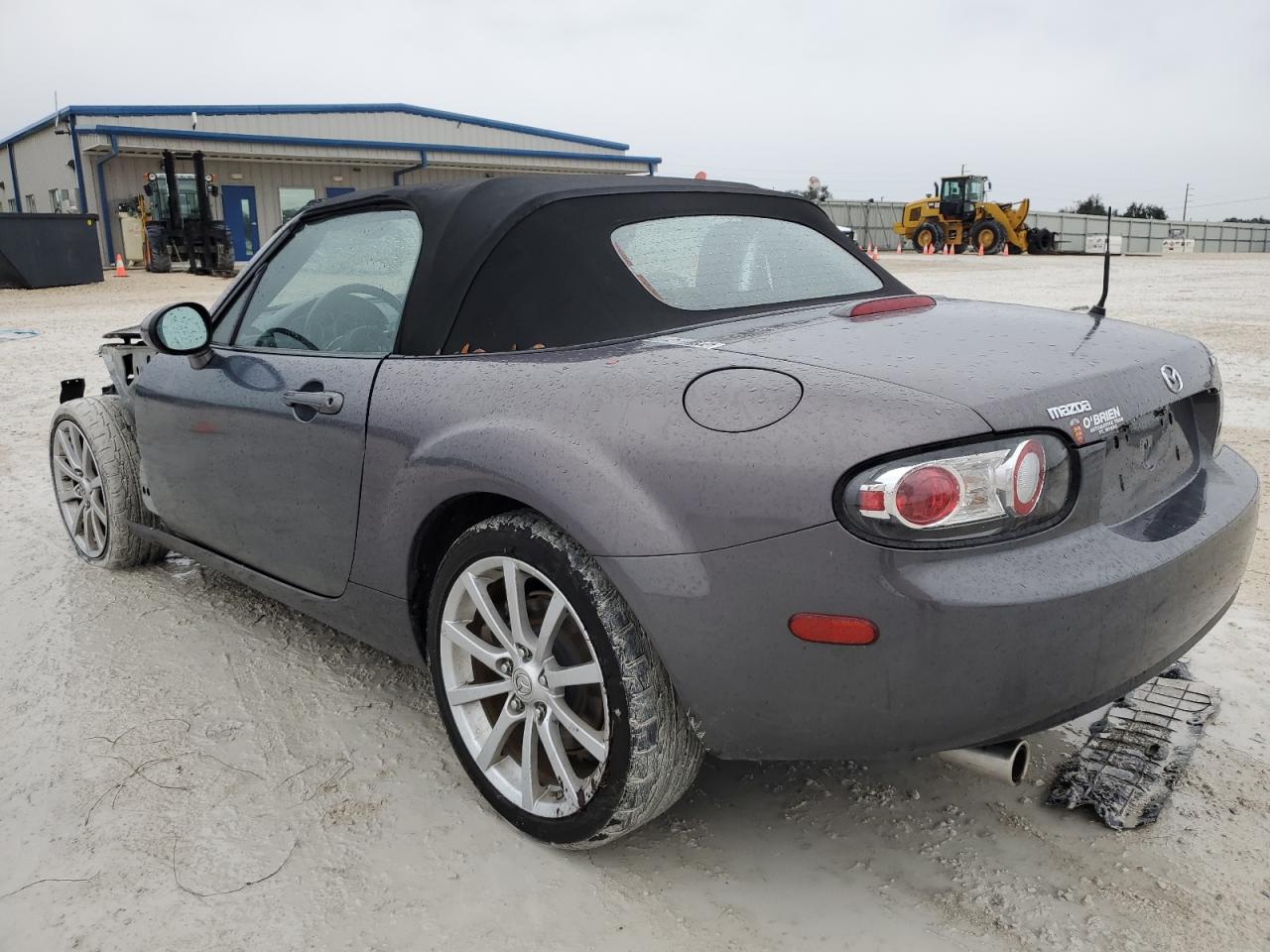 Image 2 of 2006 MAZDA MX-5 MIATA  2006 with VIN JM1NC25F060119343
