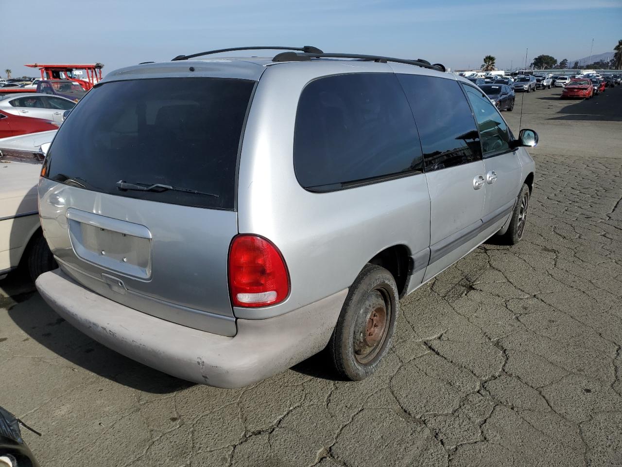 Obraz 3 z 2000 DODGE GRAND CARAVAN SE 2000 z VIN 1B4GP44G4YB636779