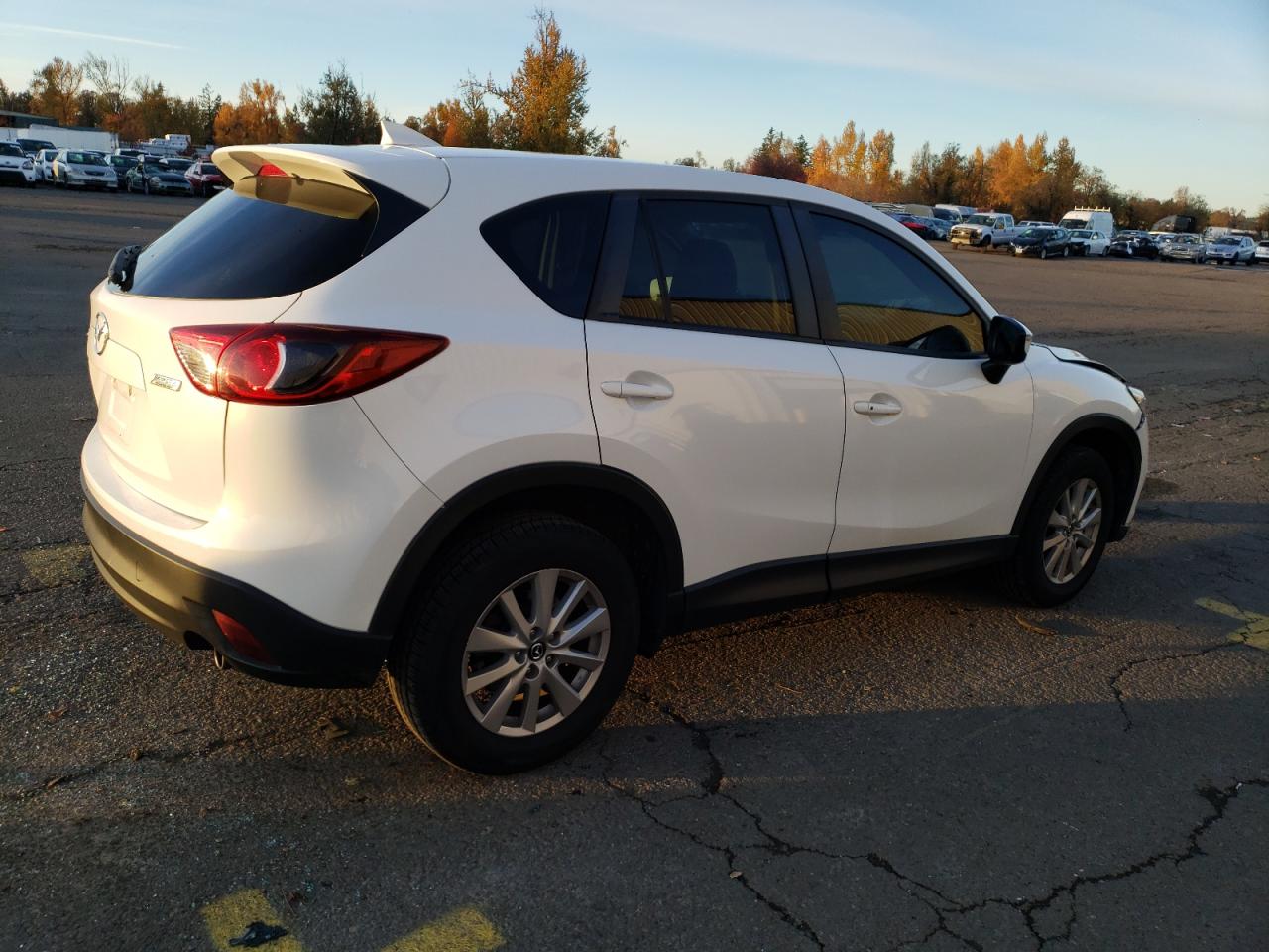 Image 3 of 2016 MAZDA CX-5 TOURING 2016 with VIN JM3KE4CY3G0675040