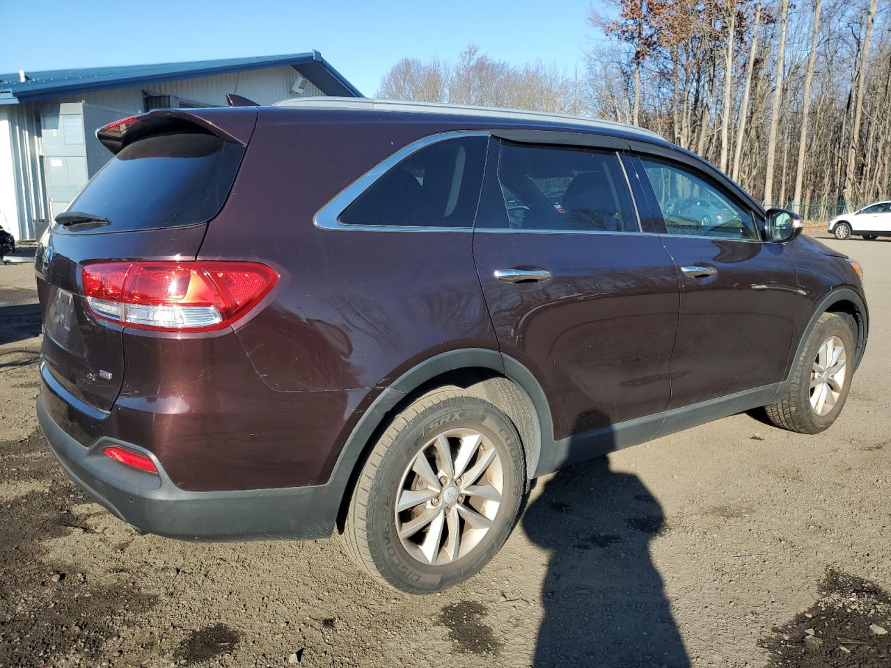 Image 3 of 2016 KIA SORENTO LX 2016 with VIN 5XYPG4A38GG064138