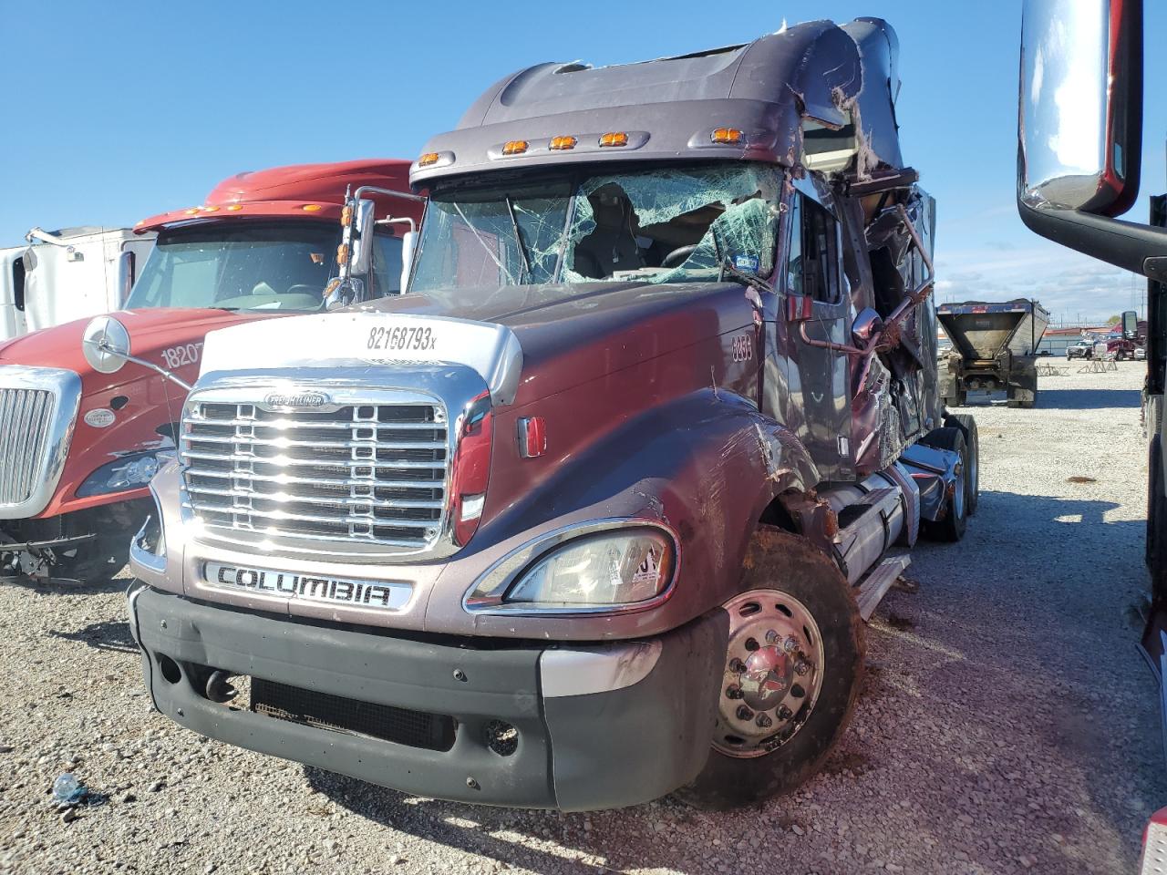 Image 2 of 2006 FREIGHTLINER CONVENTIONAL COLUMBIA 2006 with VIN 1FUJA6CV96PW42026