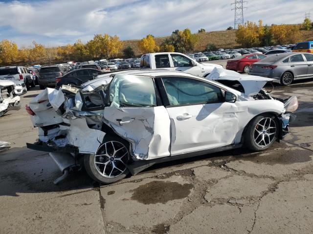 Image 3 of 2017 FORD FOCUS SEL 2017 with VIN 1FADP3H28HL211970