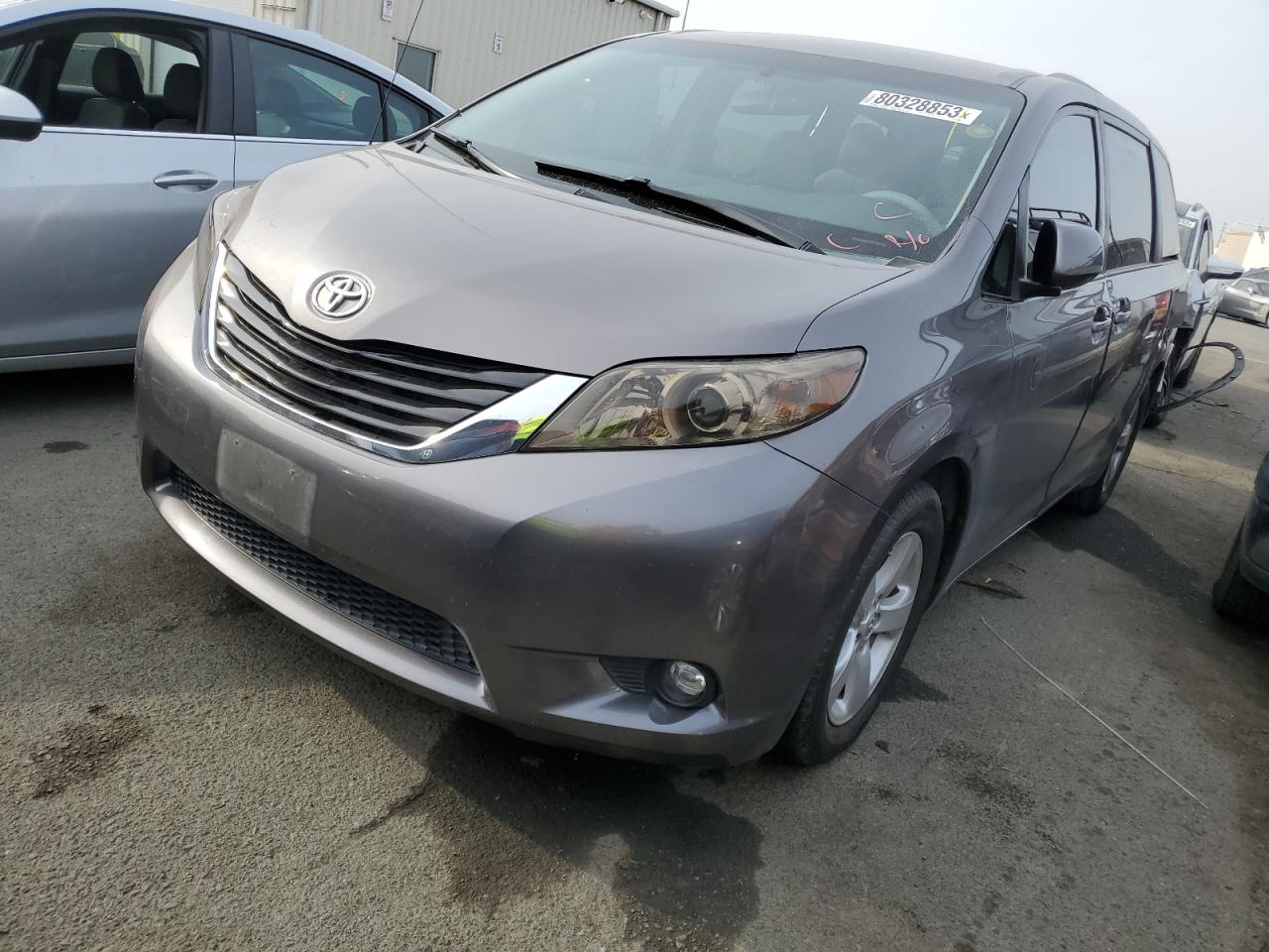 Image 1 of 2014 TOYOTA SIENNA LE 2014 with VIN 5TDKK3DC7ES425096