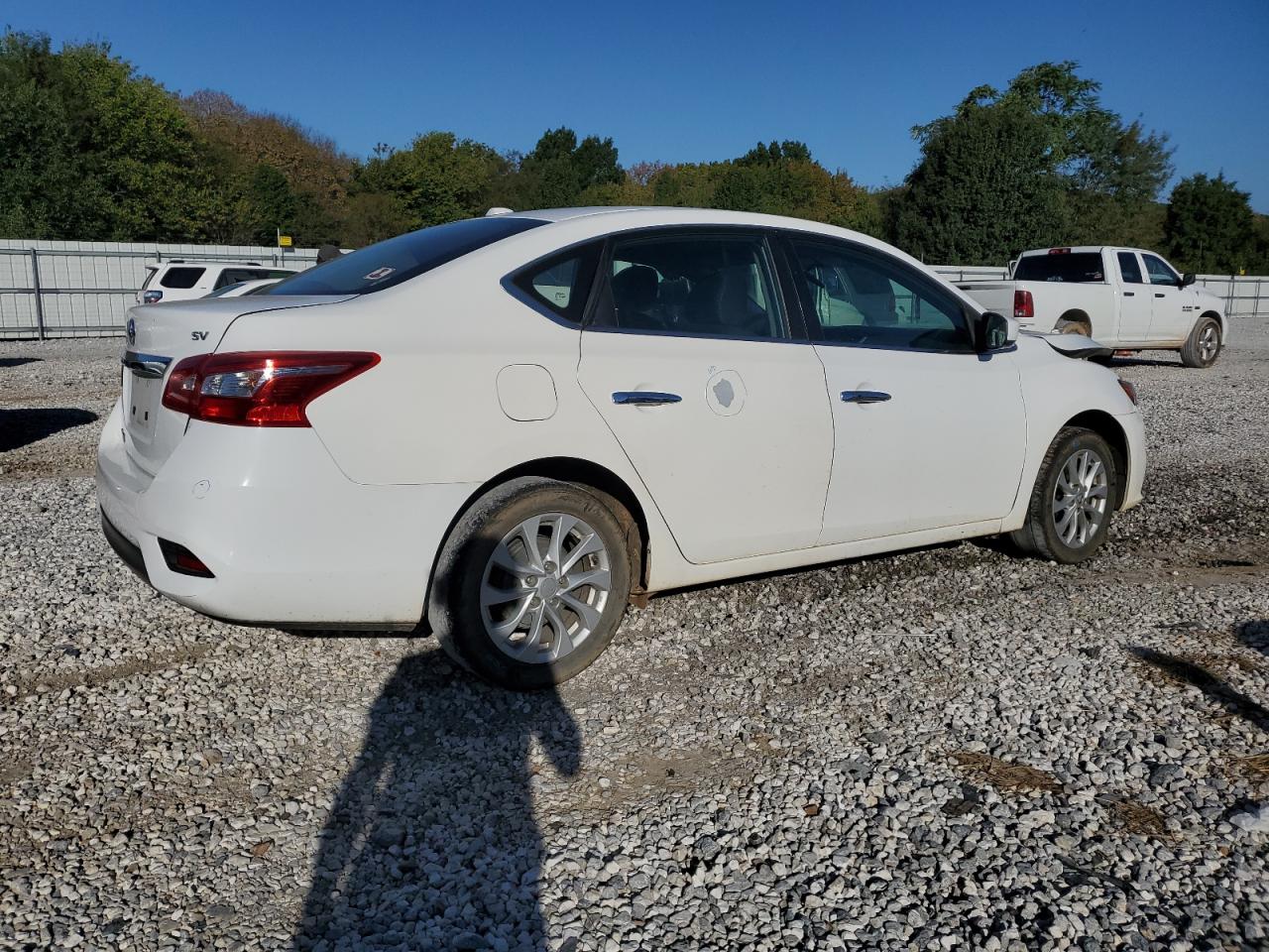 Изображение 3 2019 NISSAN SENTRA S 2019 с VIN 3N1AB7AP8KL611146