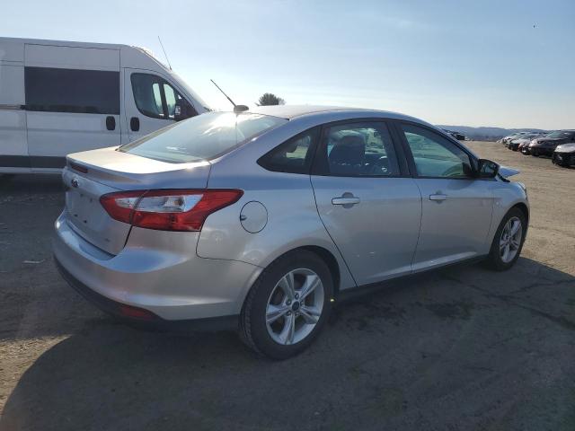 Image 3 of 2014 FORD FOCUS SE 2014 with VIN 1FADP3F2XEL459121