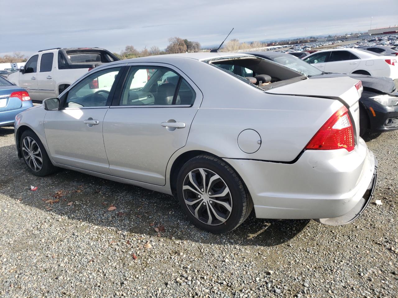 Obraz 2 z 2010 FORD FUSION SE 2010 z VIN 3FAHP0HA9AR411027