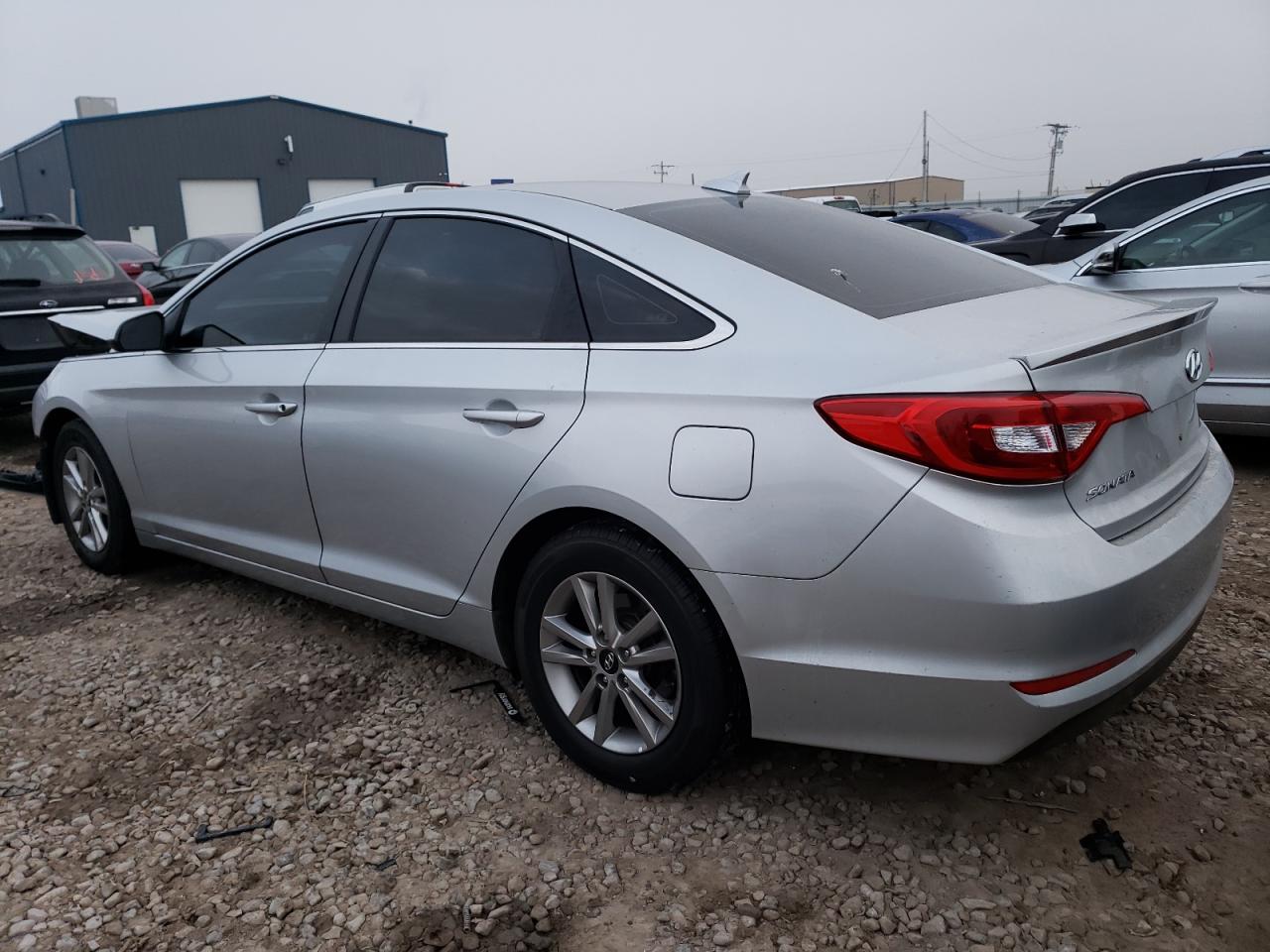 Obraz 2 z 2017 HYUNDAI SONATA SE 2017 z VIN 5NPE24AF5HH440644