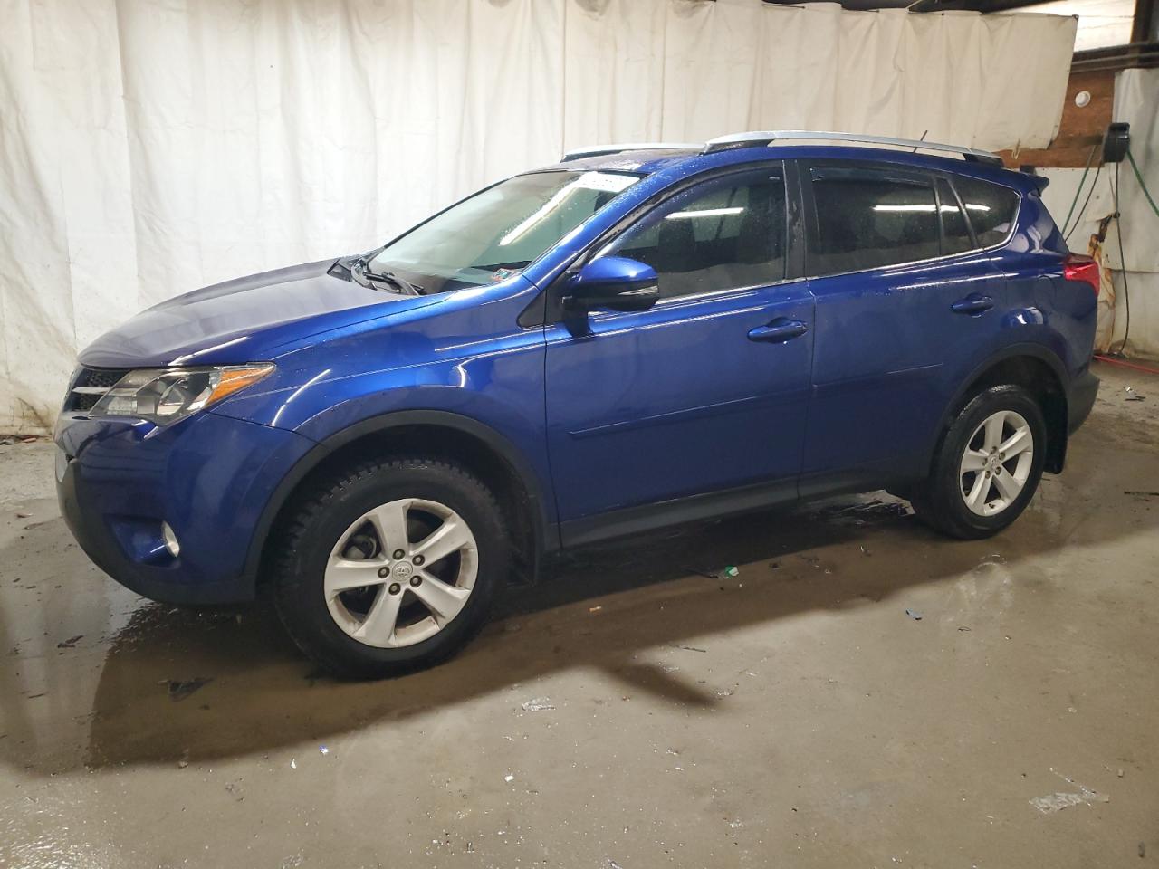 Image 1 of 2014 TOYOTA RAV4 XLE 2014 with VIN 2T3WFREVXEW109960