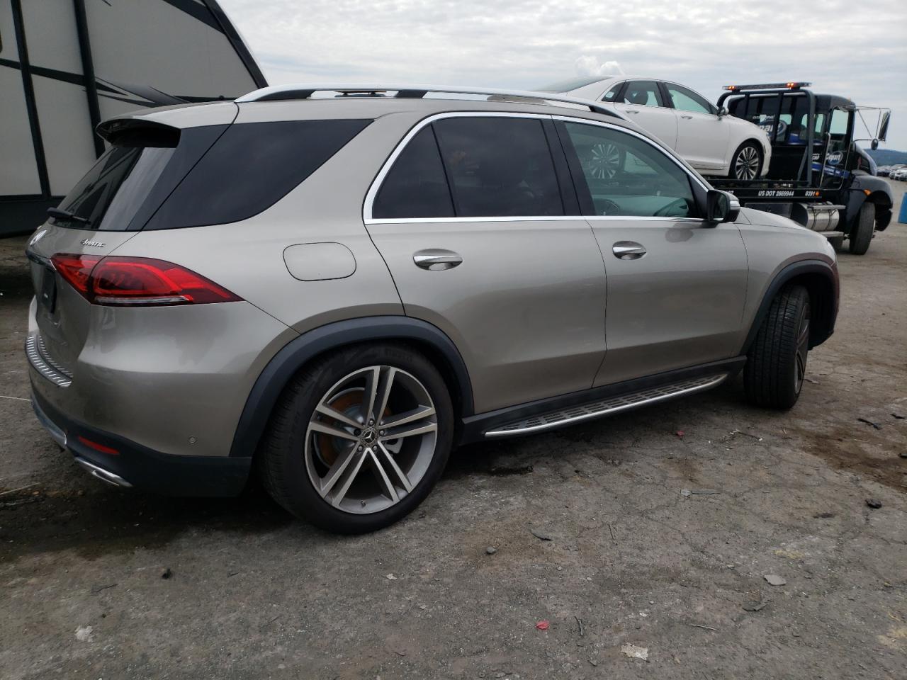 Изображение 3 2022 MERCEDES-BENZ GLE 350 4MATIC 2022 с VIN 4JGFB4KB4NA587228