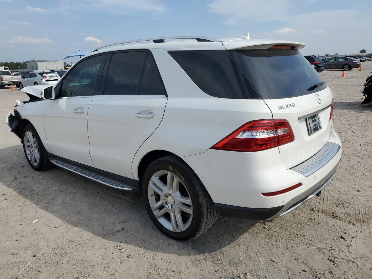 Image 2 of 2015 MERCEDES-BENZ ML 350 2015 with VIN 4JGDA5JB2FA464823