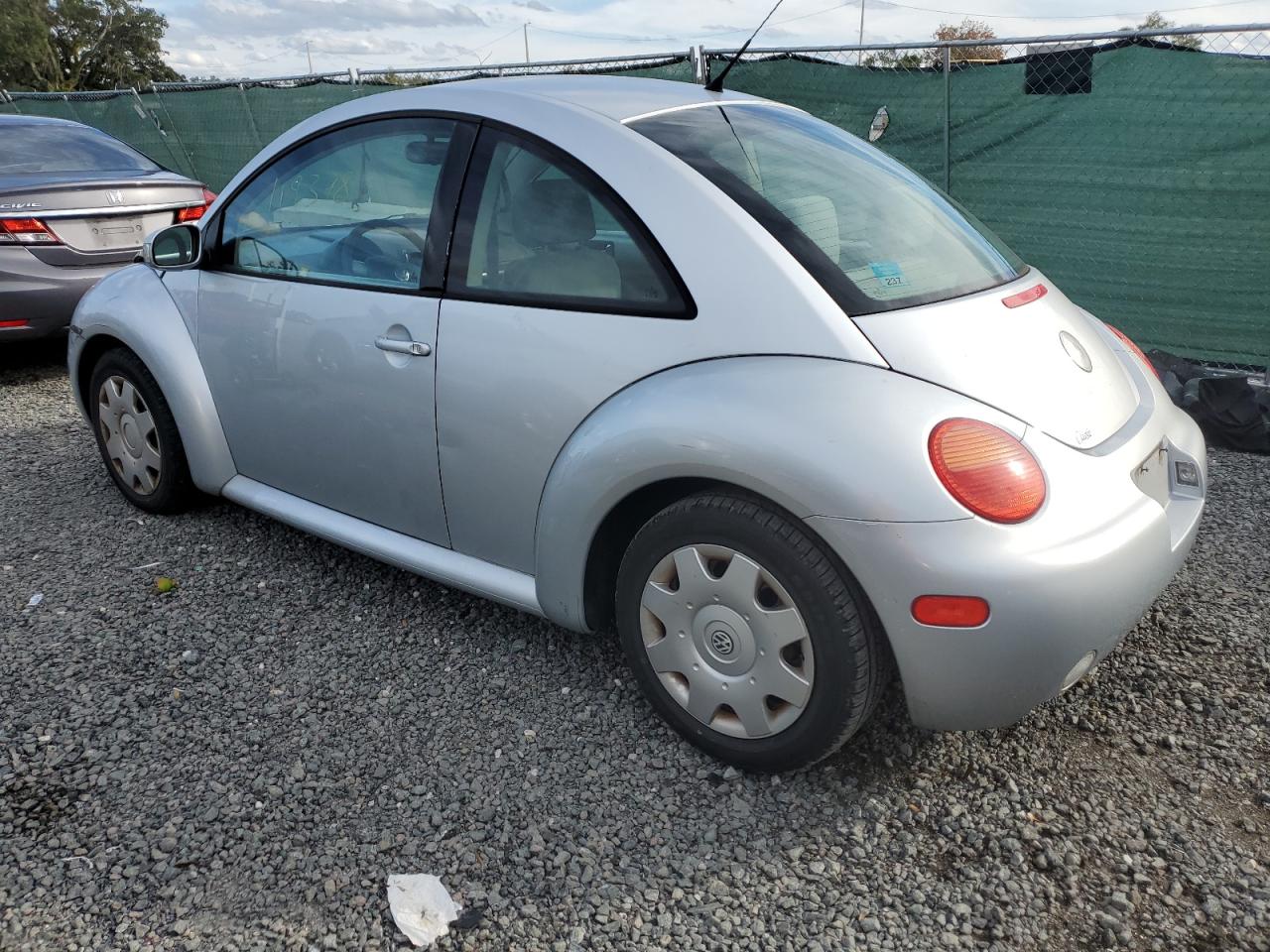 Изображение 2 2005 VOLKSWAGEN NEW BEETLE GL 2005 с VIN 3VWBK31C05M402065
