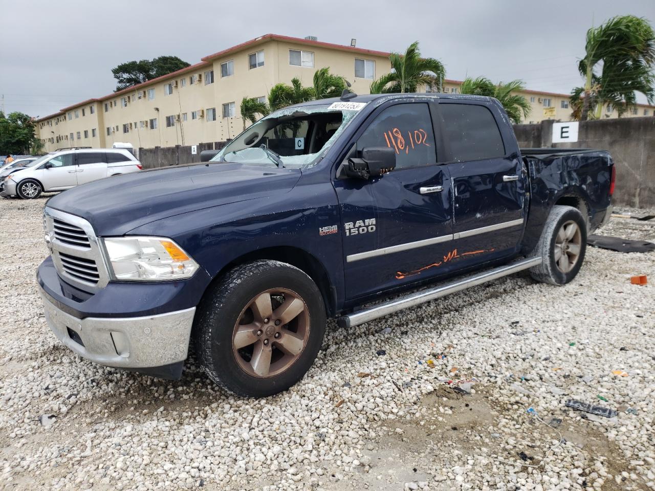 Obraz 1 z 2016 RAM 1500 SLT 2016 z VIN 3C6RR6LTXGG375963
