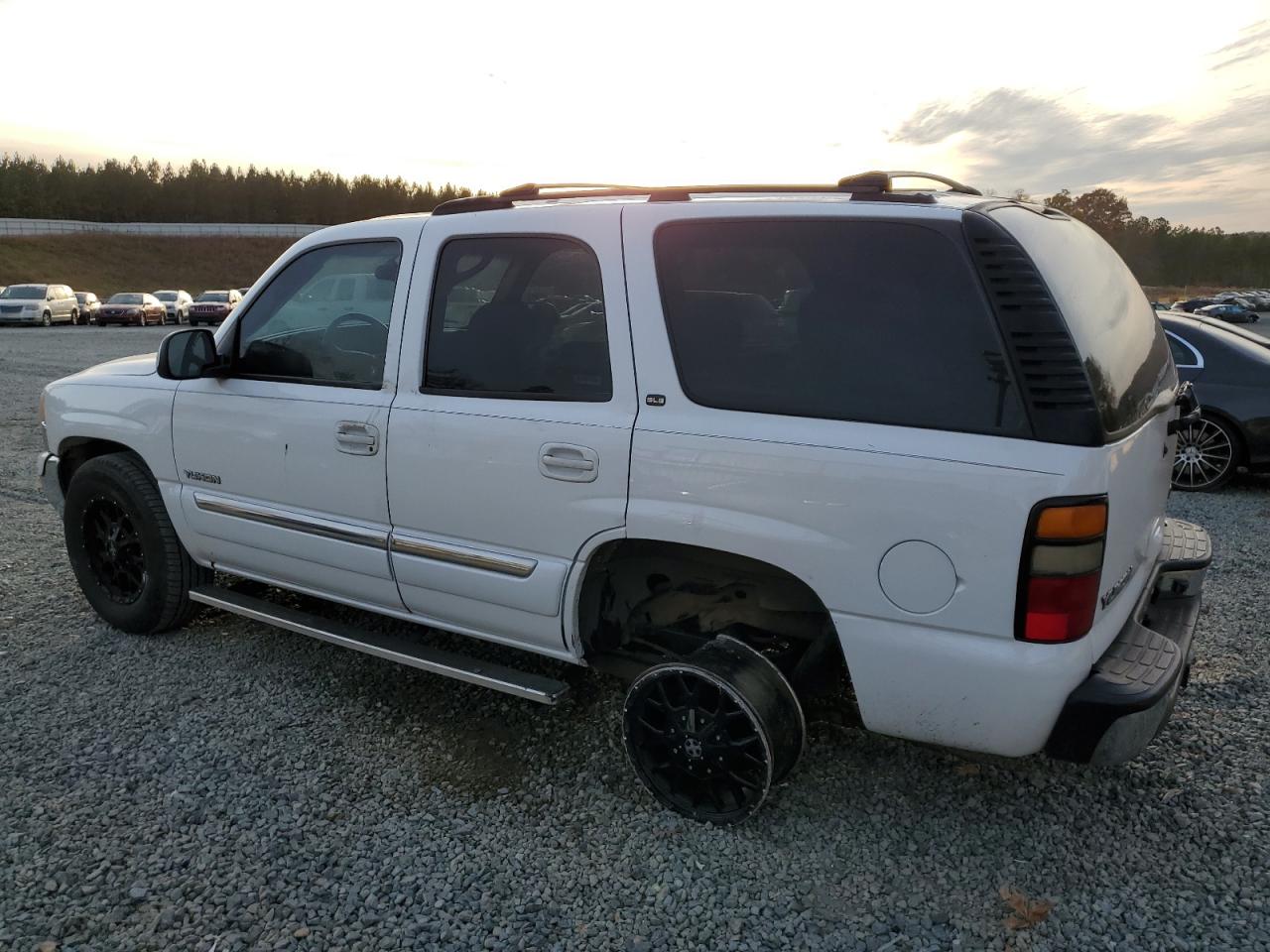 Изображение 2 2002 GMC YUKON  2002 с VIN 1GKEC13V12R226402