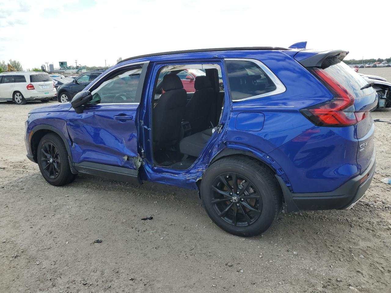 Image 2 of 2023 HONDA CR-V SPORT 2023 with VIN 7FARS6H55PE031507