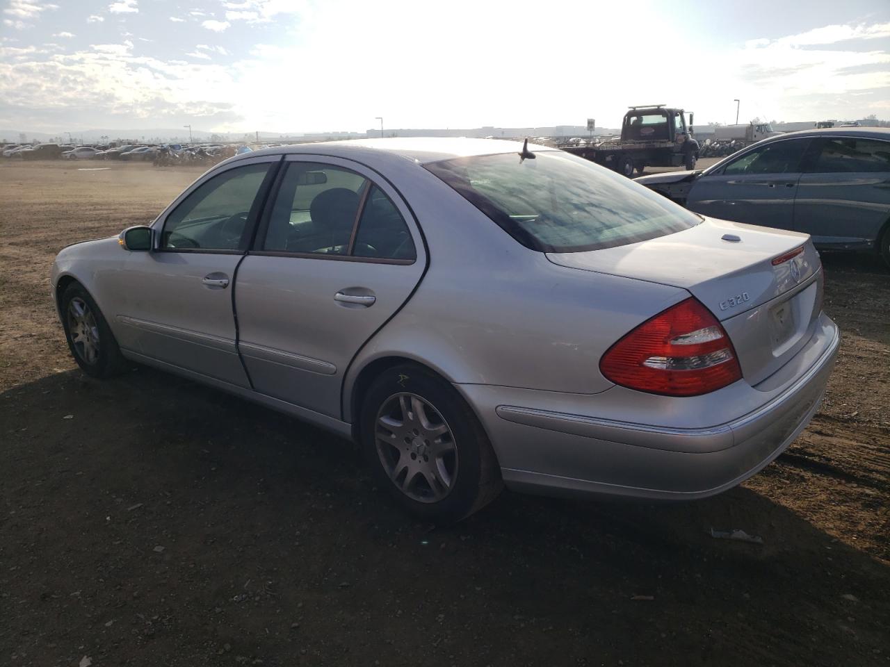 Obraz 2 z 2006 MERCEDES-BENZ E 320 CDI 2006 z VIN WDBUF26J26A964287