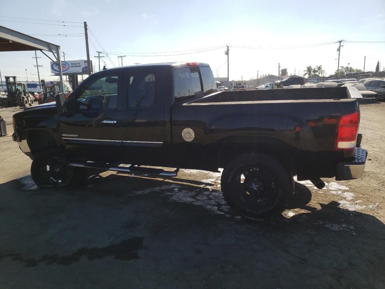 Obraz 2 z 2011 GMC SIERRA C1500 SLE 2011 z VIN 1GTR1VE01BZ126652